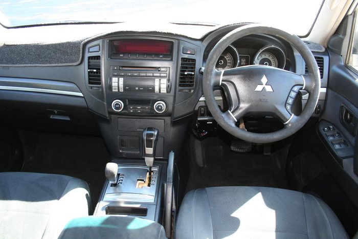 2007 Mitsubishi Pajero GLX NS 4X4 Cool Silver