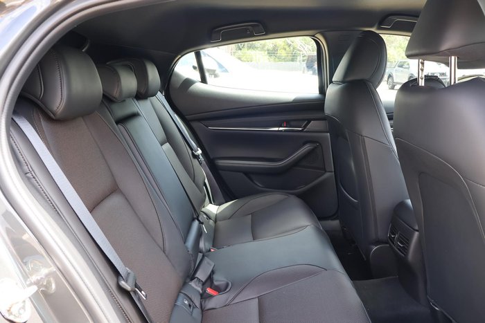 2025 Mazda 3 G20 Touring