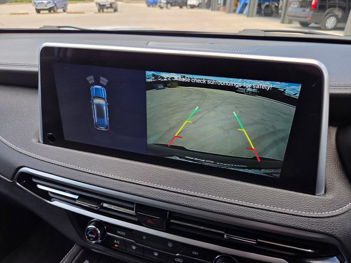 2024 LDV D90 Executive