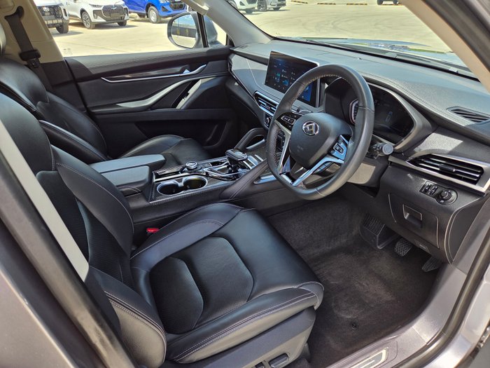 2024 LDV D90 Executive