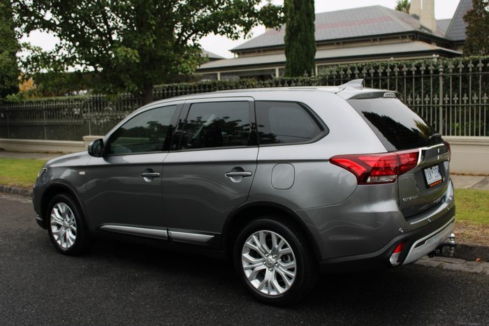 2021 Mitsubishi Outlander ES ZL MY21 AWD Titanium