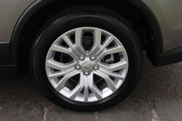 2021 Mitsubishi Outlander ES ZL MY21 AWD Titanium