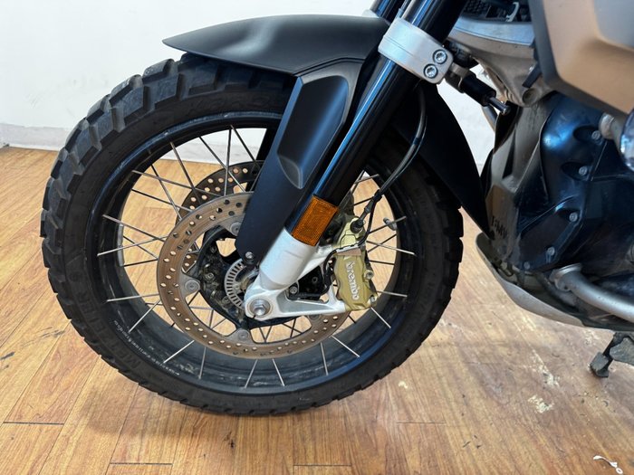 2023 BMW Motorrad R 1250 GS ADVENTURE RALLYE LIGHT WHITE UNI/RACINGBLUE MET/RACI