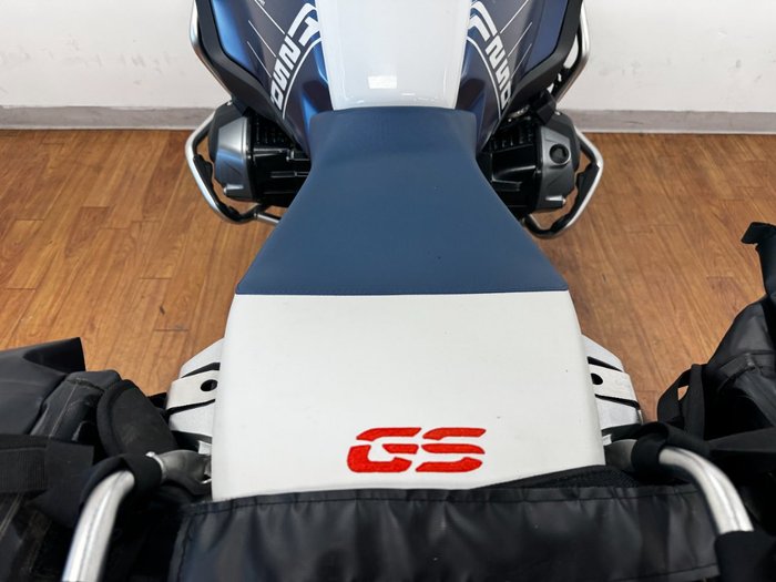 2023 BMW Motorrad R 1250 GS ADVENTURE RALLYE LIGHT WHITE UNI/RACINGBLUE MET/RACI