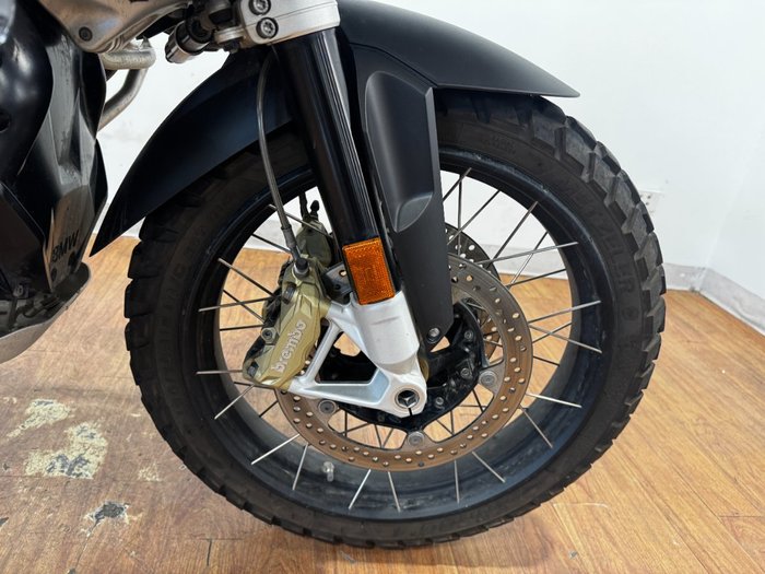 2023 BMW Motorrad R 1250 GS ADVENTURE RALLYE LIGHT WHITE UNI/RACINGBLUE MET/RACI