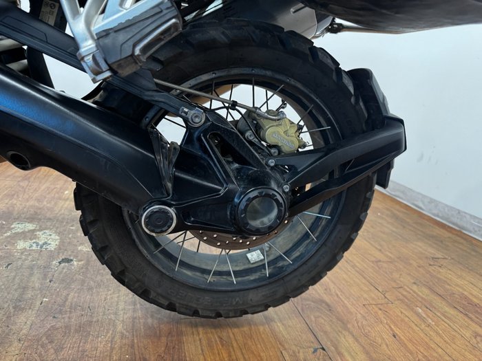 2023 BMW Motorrad R 1250 GS ADVENTURE RALLYE LIGHT WHITE UNI/RACINGBLUE MET/RACI