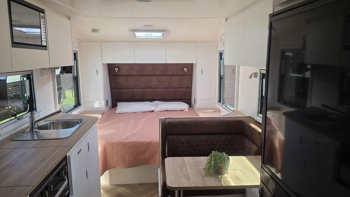 2026 Essential Caravans A Class 186R-1 18'6