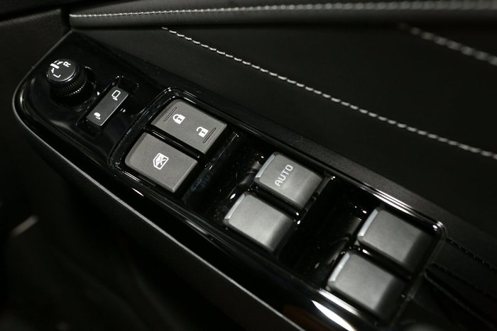 2025 Isuzu MU-X LS-T