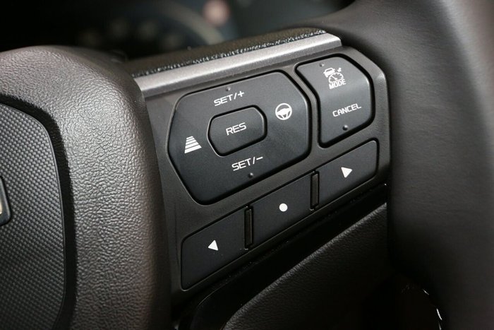 2025 Isuzu MU-X LS-T