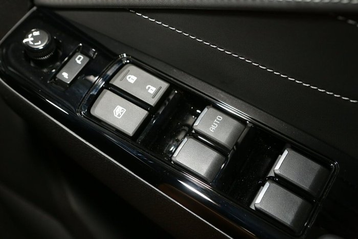 2025 Isuzu MU-X LS-T