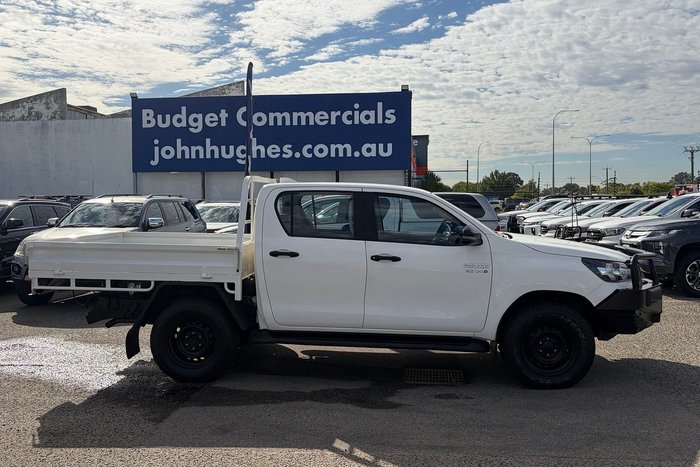 2022 Toyota Hilux SR