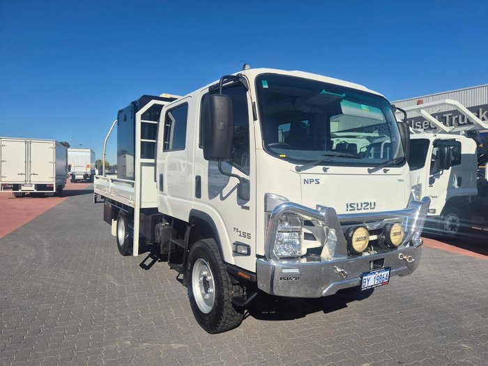 2022 Isuzu Nps 75/45-155 4X4 Crew Tray