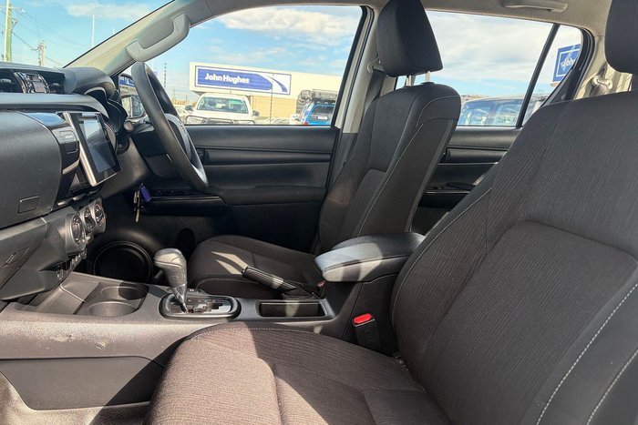 2018 Toyota Hilux SR