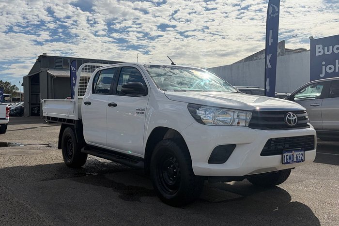 2018 Toyota Hilux SR