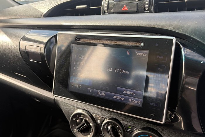 2018 Toyota Hilux SR