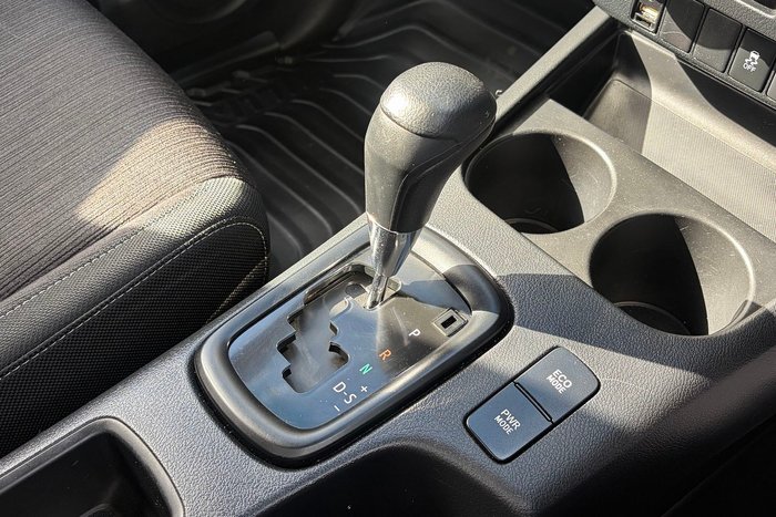 2018 Toyota Hilux SR