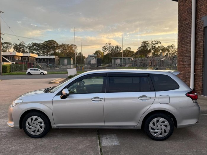 2022 Toyota Corolla Fielder Hybrid EX