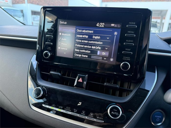 2021 Toyota Corolla Touring G-X  Hybrid