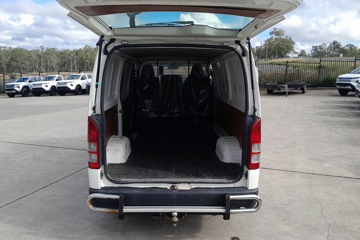 2007 Toyota Hiace LWB TRH201R French Vanilla