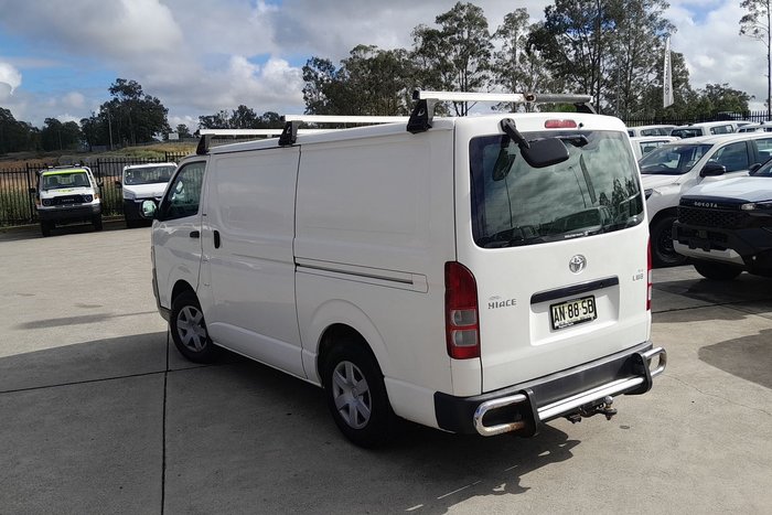 2007 Toyota Hiace LWB TRH201R French Vanilla