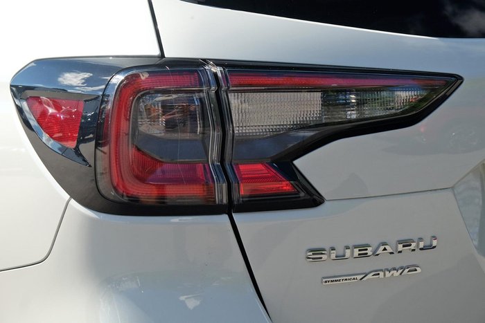 2025 Subaru Outback AWD Touring XT