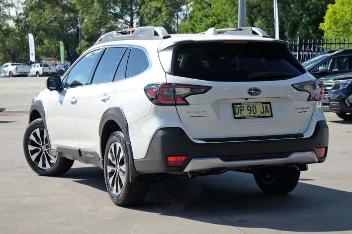 2025 Subaru Outback AWD Touring XT