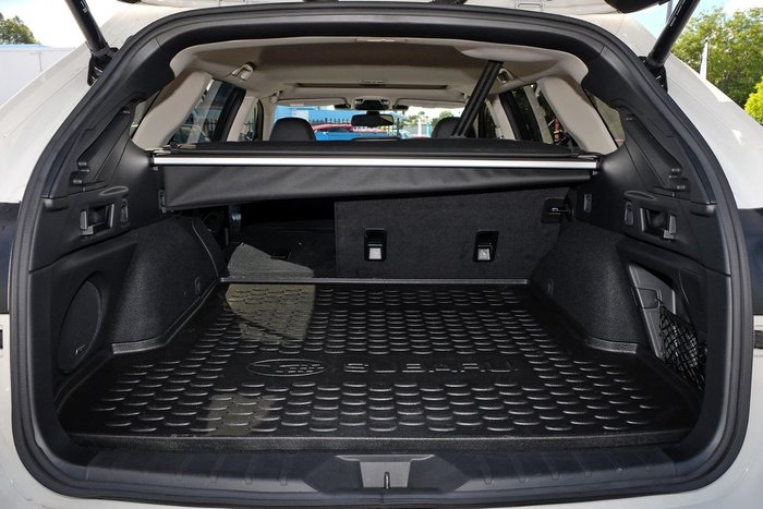 2025 Subaru Outback AWD Touring XT