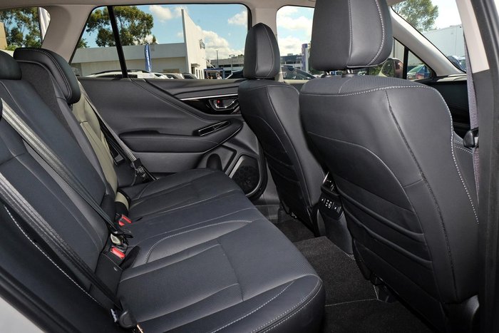 2025 Subaru Outback AWD Touring XT