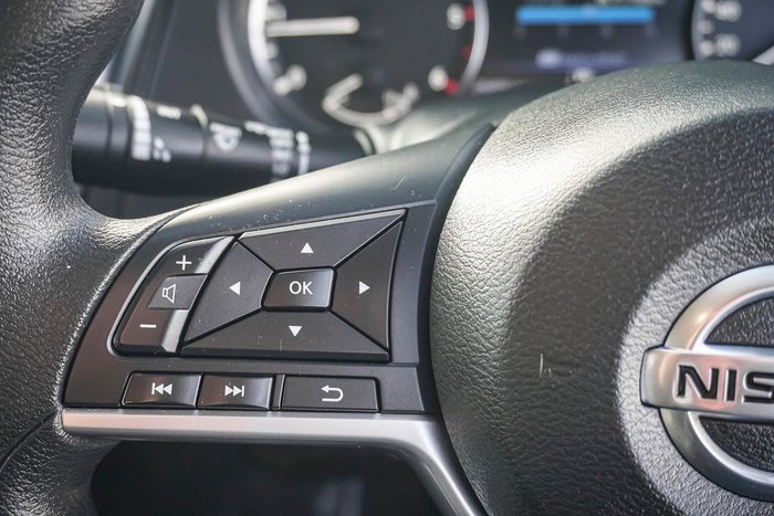 2024 Nissan Navara SL