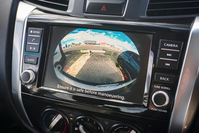 2024 Nissan Navara SL