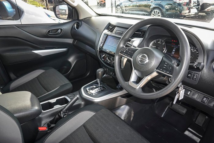 2024 Nissan Navara SL