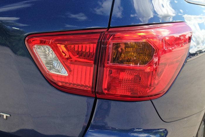 2019 Nissan Pathfinder ST