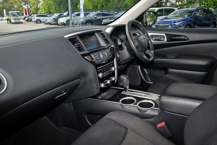 2019 Nissan Pathfinder ST