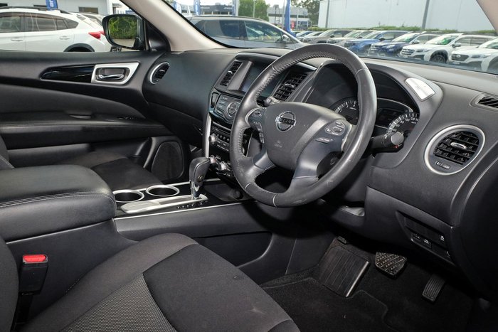 2019 Nissan Pathfinder ST