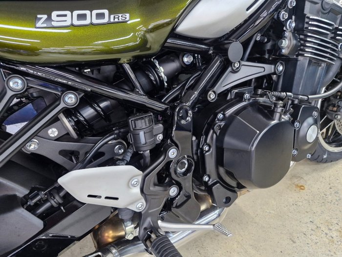 2020 Kawasaki Z900RS (ZR900C) GREEN