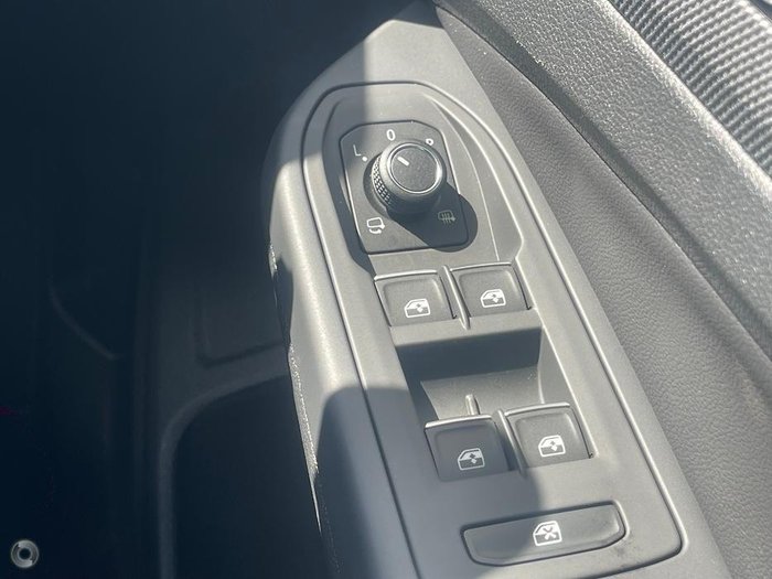 2025 Volkswagen Golf 110TSI R-Line