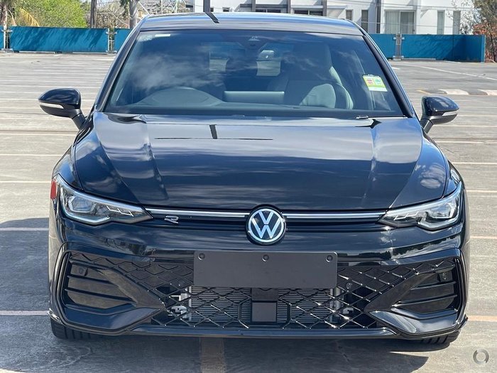 2025 Volkswagen Golf 110TSI R-Line