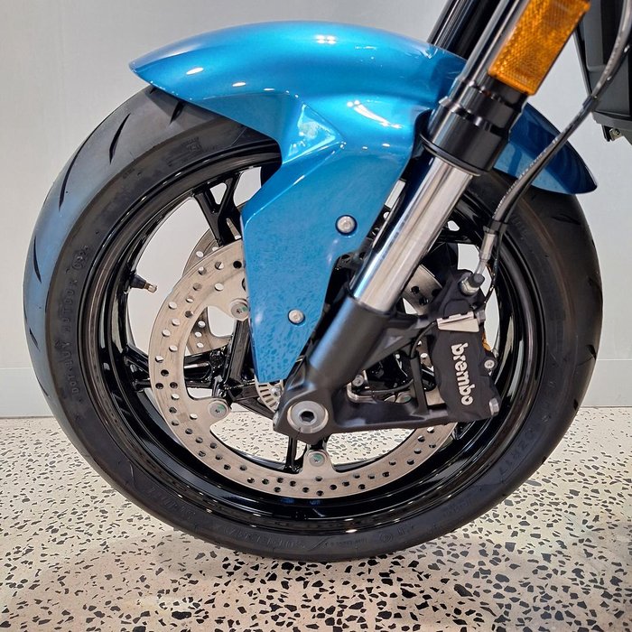 2025 BMW F 900 R