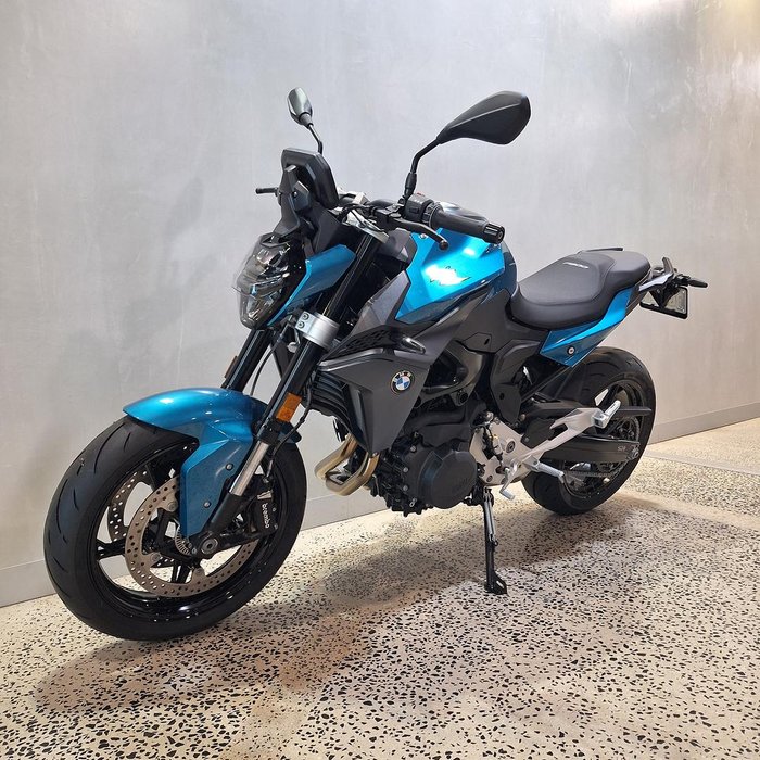 2025 BMW F 900 R