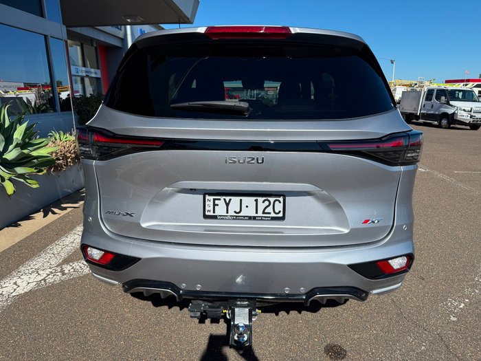 2025 Isuzu MU-X X-TERRAIN