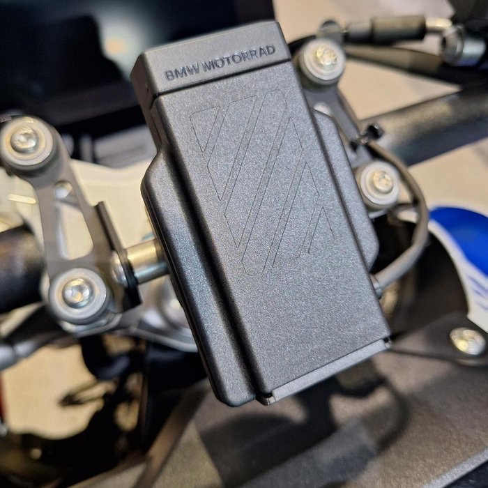 2025 BMW R 1300 R Performance
