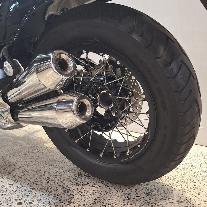2025 BMW R 12 HL