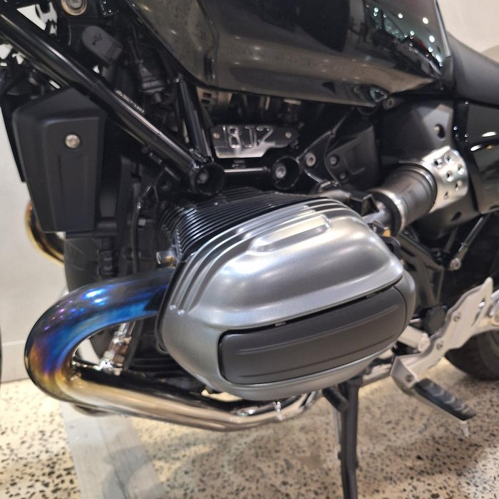 2025 BMW R 12 HL
