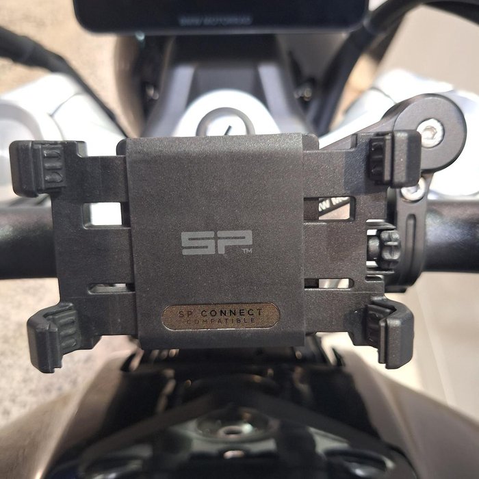 2025 BMW R 12 HL