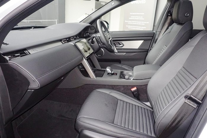 2026 Land Rover Discovery Sport P250 Landmark