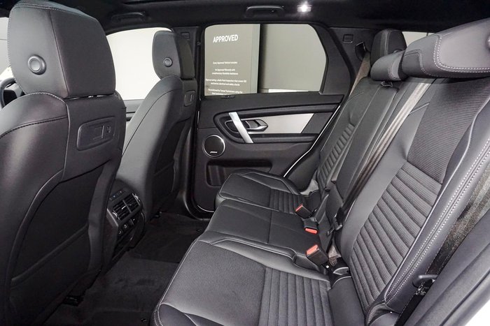 2026 Land Rover Discovery Sport P250 Landmark