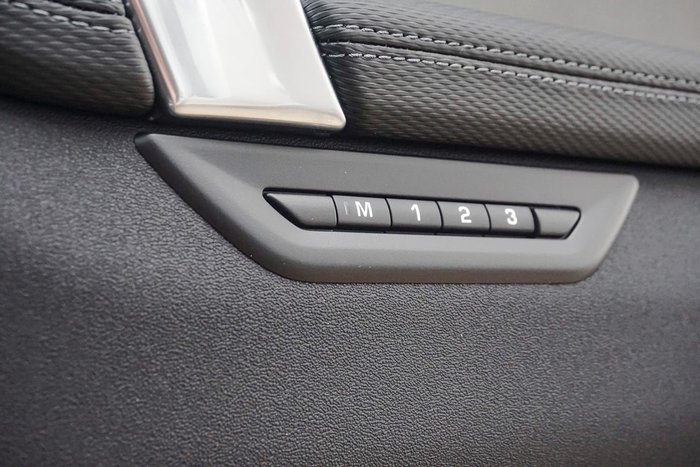 2026 Land Rover Discovery Sport P250 Landmark