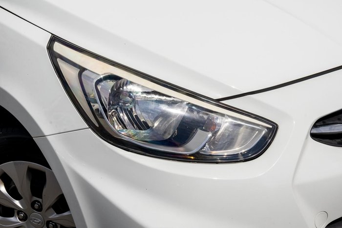2015 Hyundai Accent Active
