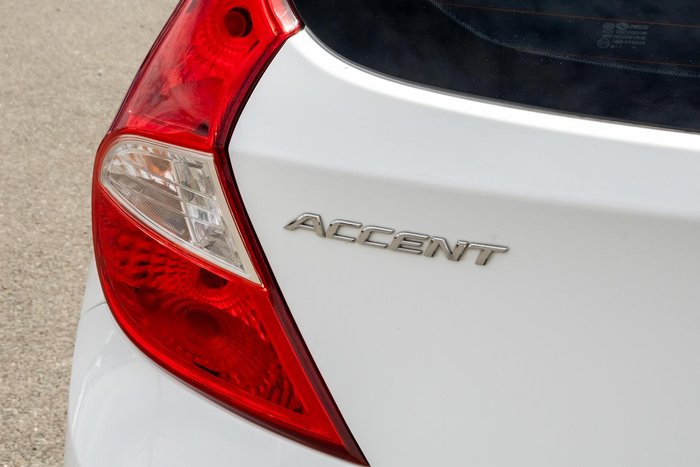2015 Hyundai Accent Active