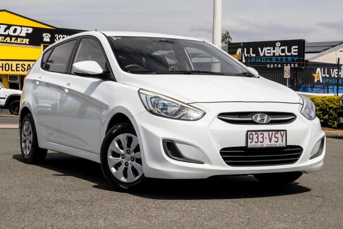 2015 Hyundai Accent Active